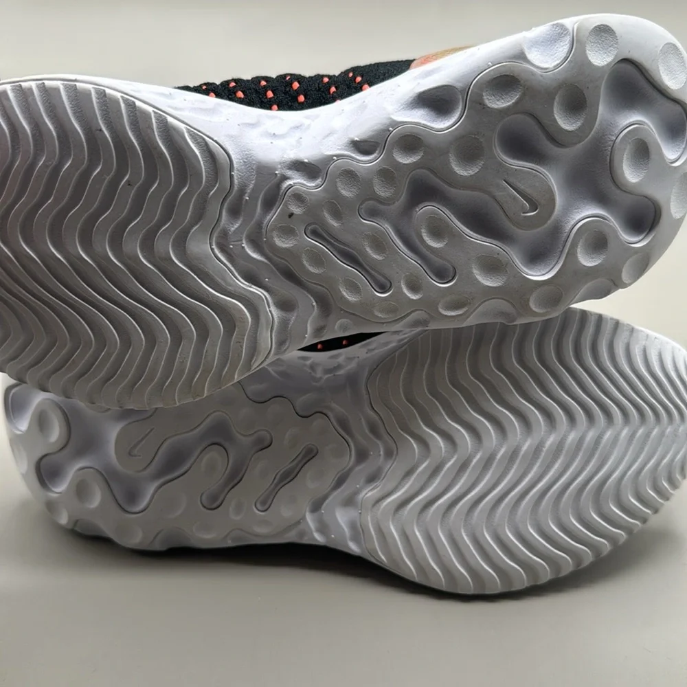 NWT! Nike React Phantom Run Flyknit 2 Sneakers Women’s 5 Neon Orange, Black - Picture 10 of 12